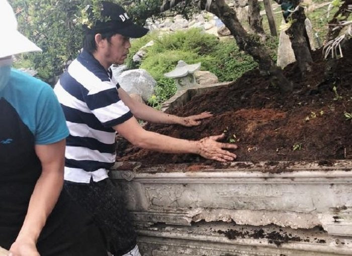 nsut hoai linh chuan bi le gio to san khau (2) 12