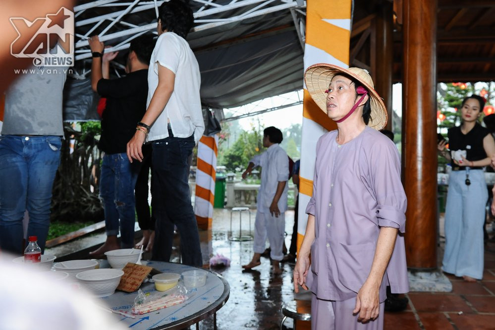 le gio to tai den tho cua hoai linh (10) 11