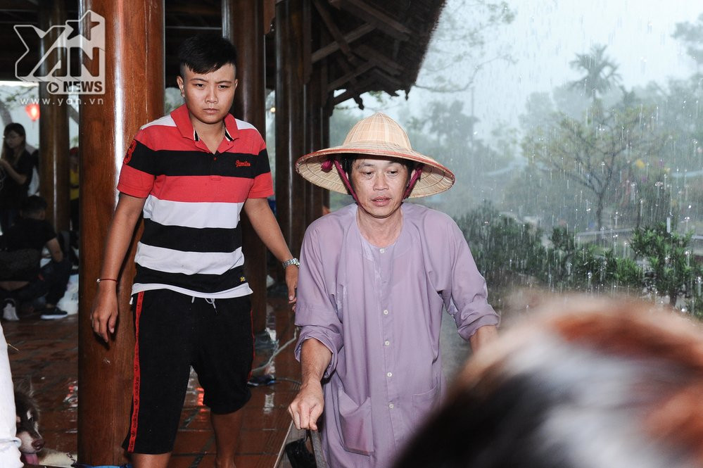 le gio to tai den tho cua hoai linh (4) 5