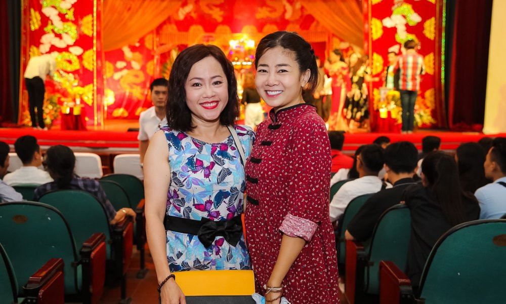 gio to o san khau hong van (7)