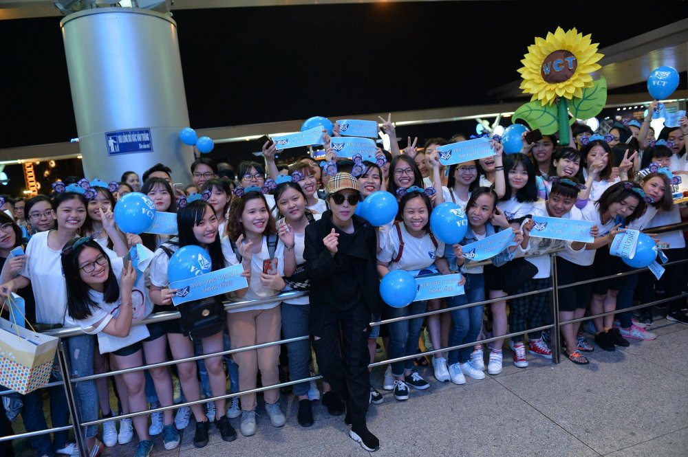 vu cat tuong don sinh nhat san bay (20) 9