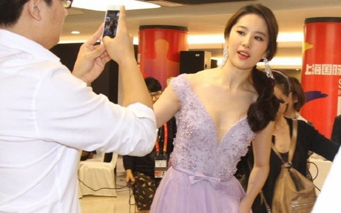 nhan sac luu diec phi o tuoi 31 (4) 8