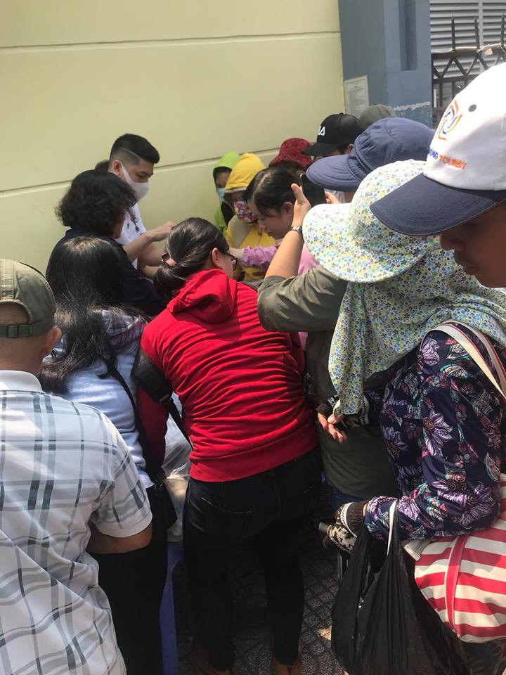 noo phuoc thinh di phat com tu thien (1)