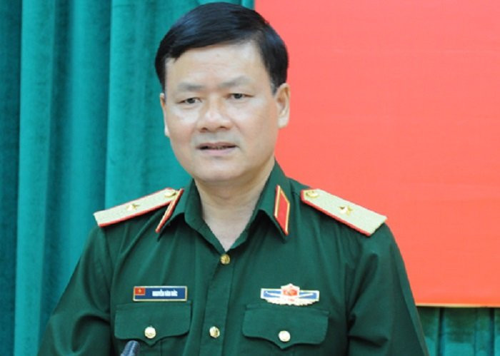 nam sinh bi truong tra ve