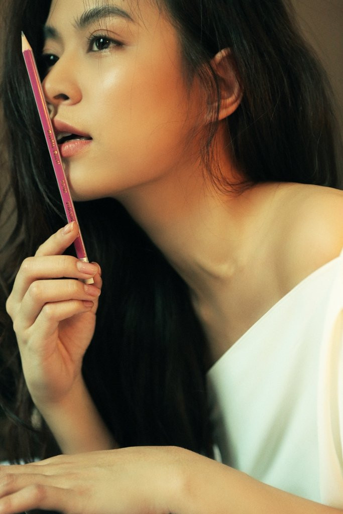 hoang thuy linh khoe mat moc (4) 3