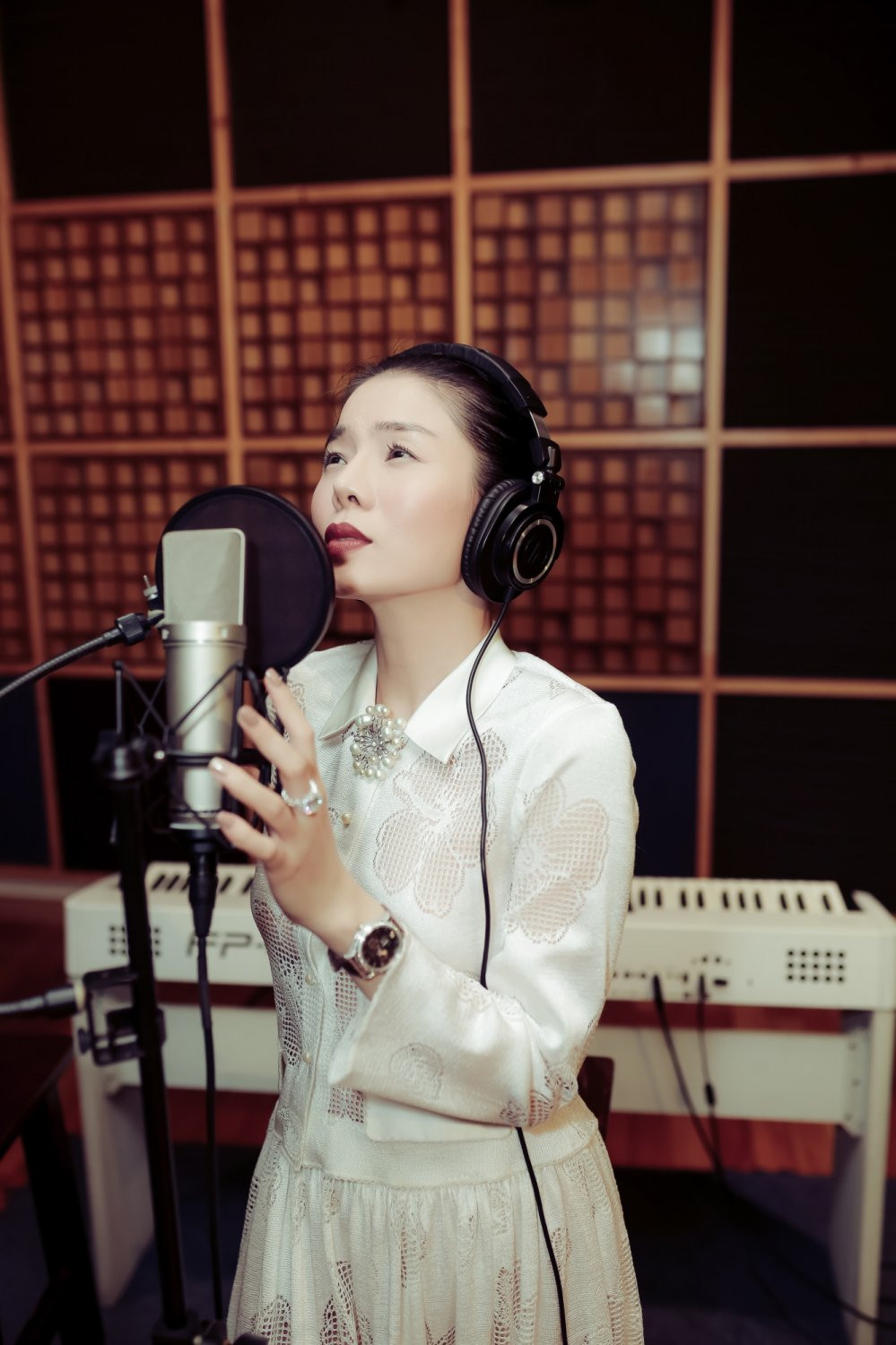 album moi cua le quyen (4) 3