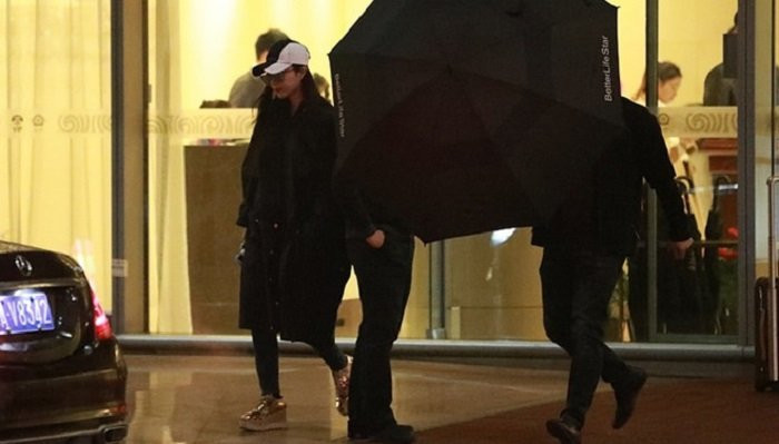 pham bang bang xuat hien sau scandal tron thue (2) 10