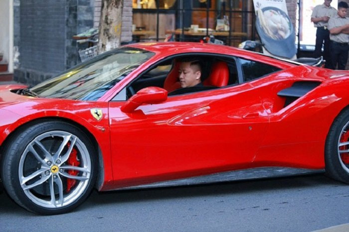 xe tuan hung gap tai nan (2)