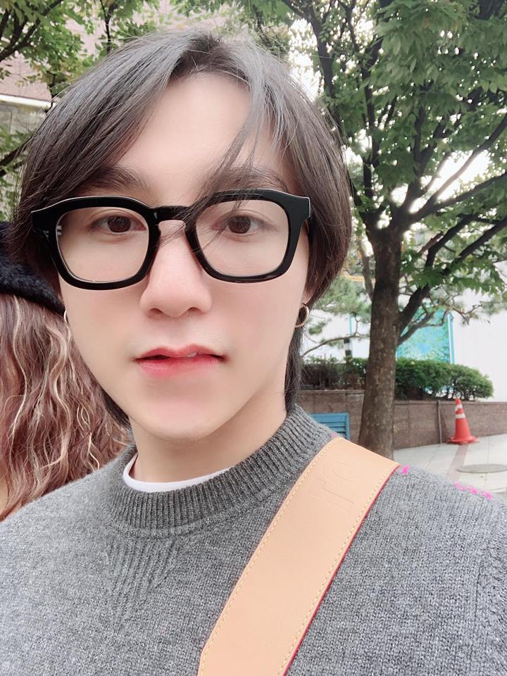 son tung dua gia dinh di choi (2)