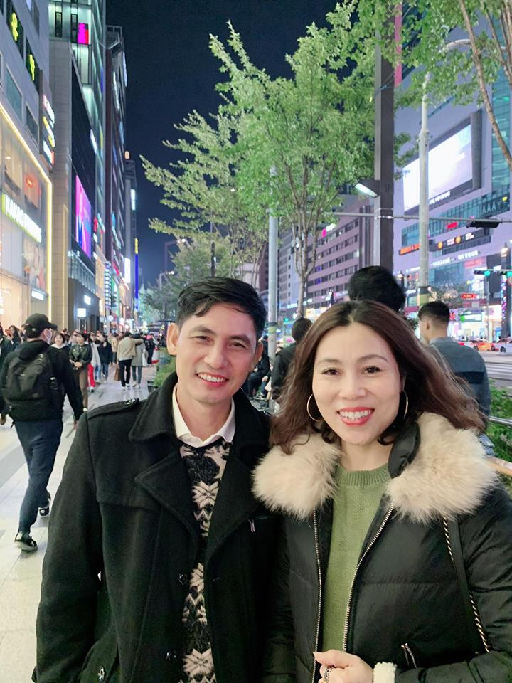 son tung dua gia dinh di choi (5) 5