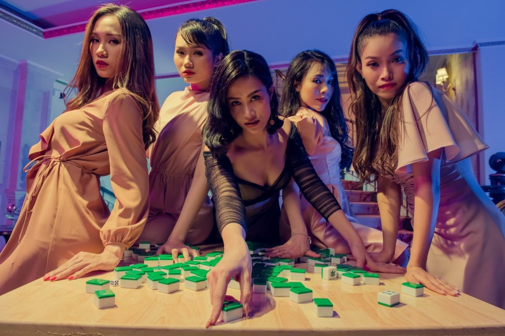 MV xin loi anh qua phien cua Dong Nhi (5) 4