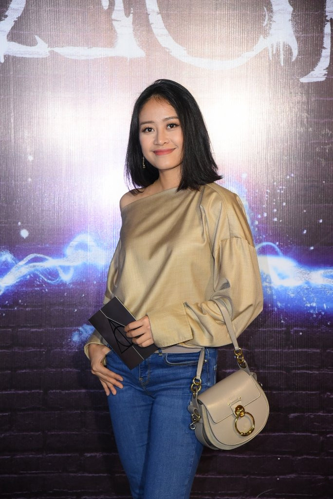 Phi Linh - MC (1) 10