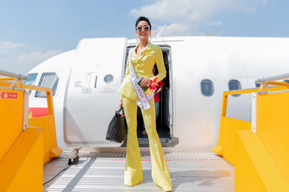 hhen nie o san bay (1)