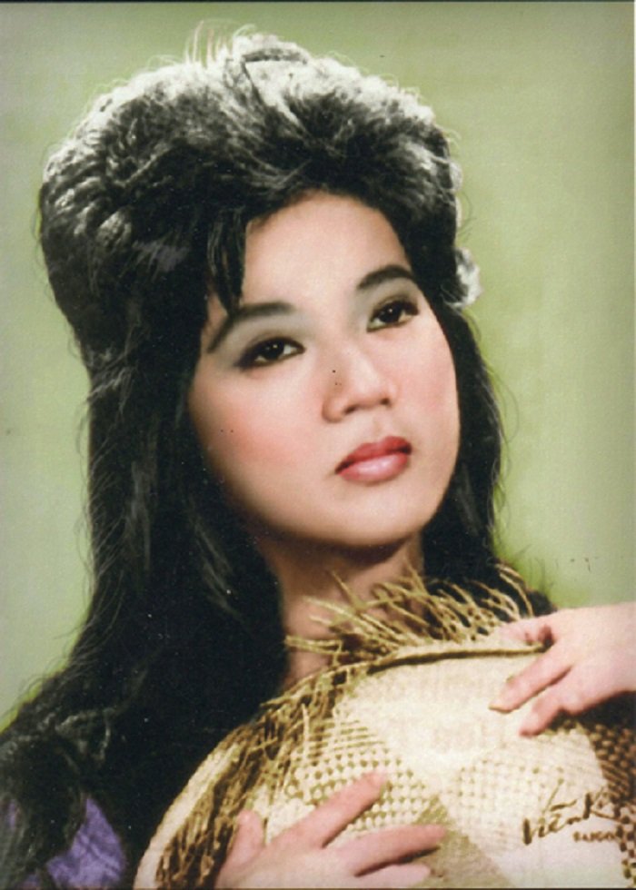 phim tai lieu ve co nsut thanh nga (2)