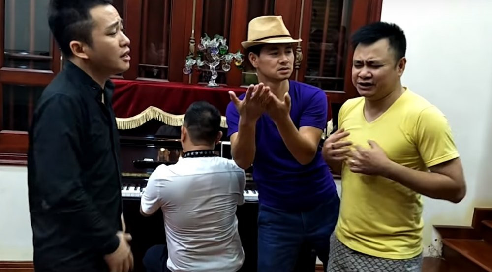 xuan bac tu long hat (1)