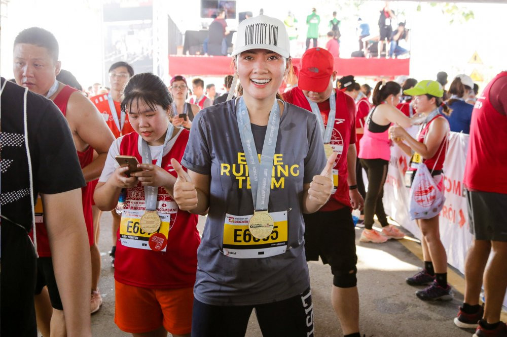 ngoc lan tham gia thi chay (2)