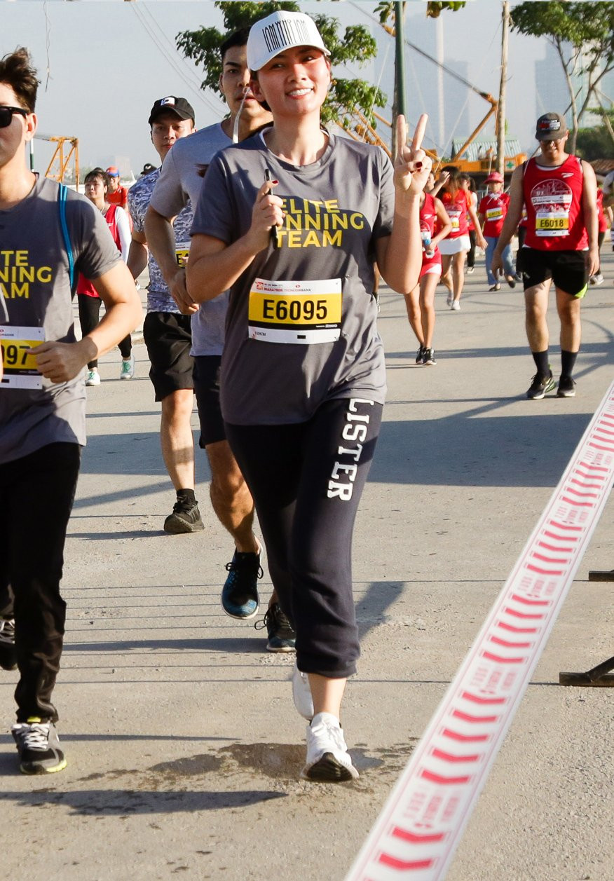 ngoc lan tham gia thi chay (5) 5