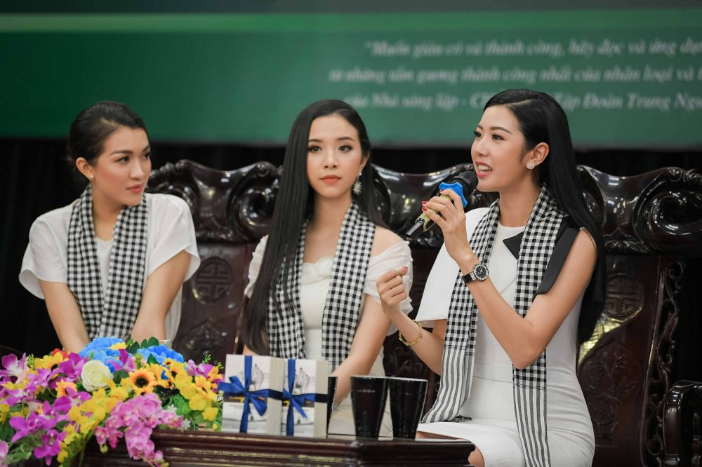 dan nguoi dep di tang sach (4) 3