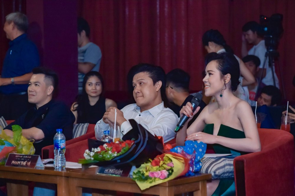 hong gam lam giam khao (2)