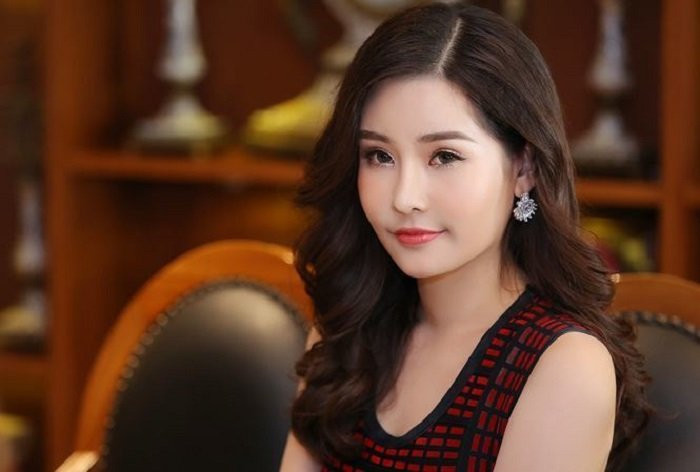 le au ngan anh bi tuoc vuong mien (2)