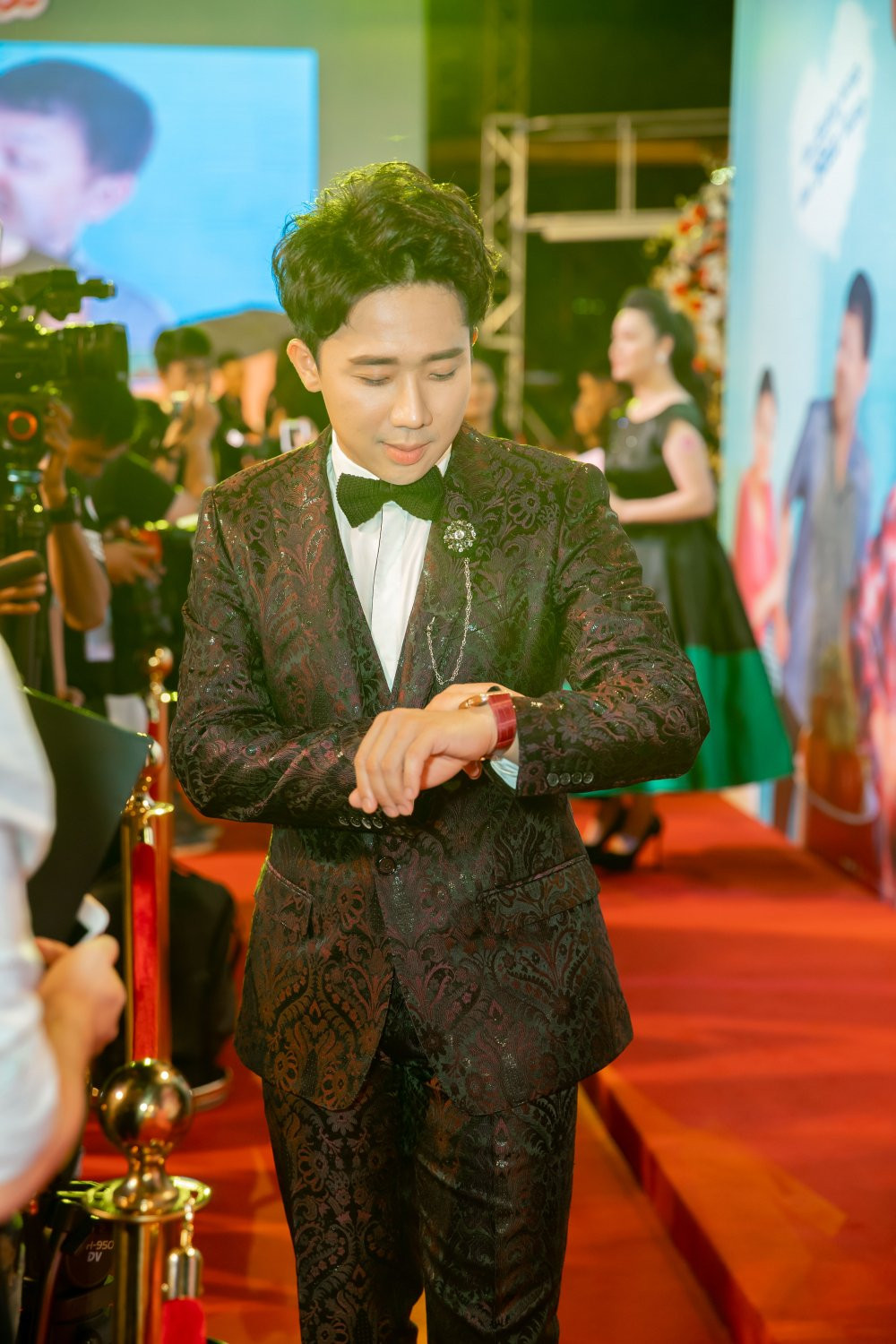 tran thanh - hari won (1)