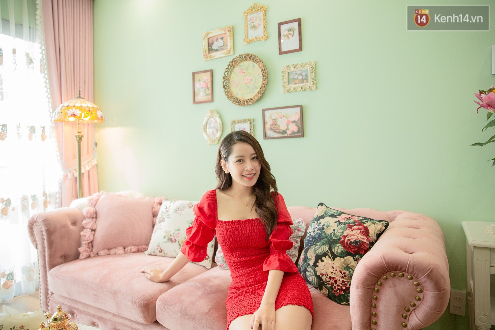 Chi Pu và cái Tết đầu tiên trong căn hộ mới tậu đậm chất phương Tây cổ, thiết kế đẹp như “cổ tích” tại TP.HCM - Ảnh 2.