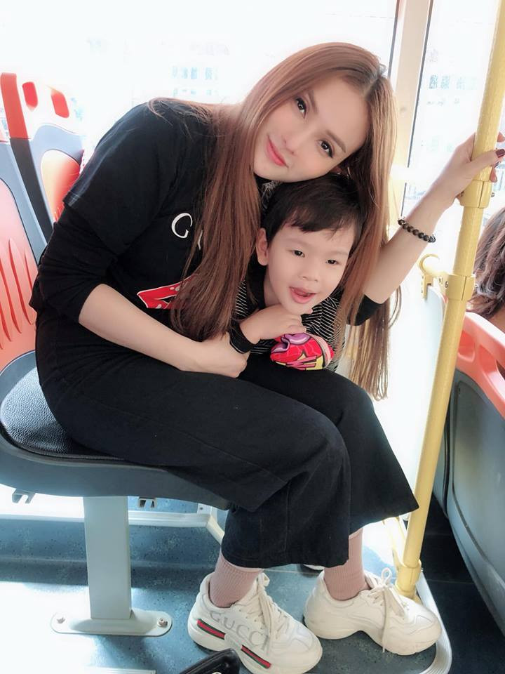 51085287_10213939064135995_7695380208043425792_n 17