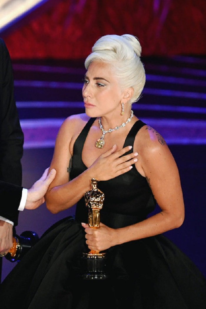 shallow lady gaga (1) 3