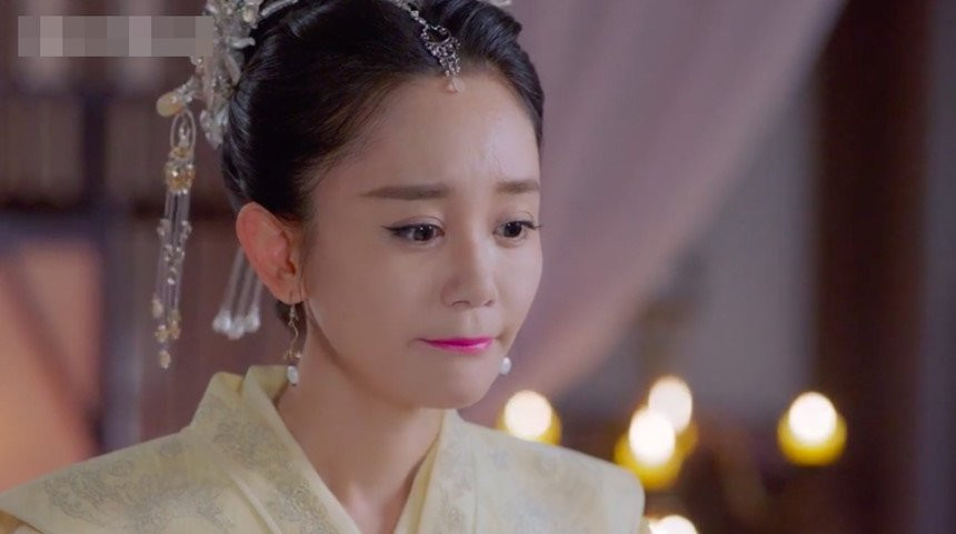 doc co hoang hau tran kieu an (1)