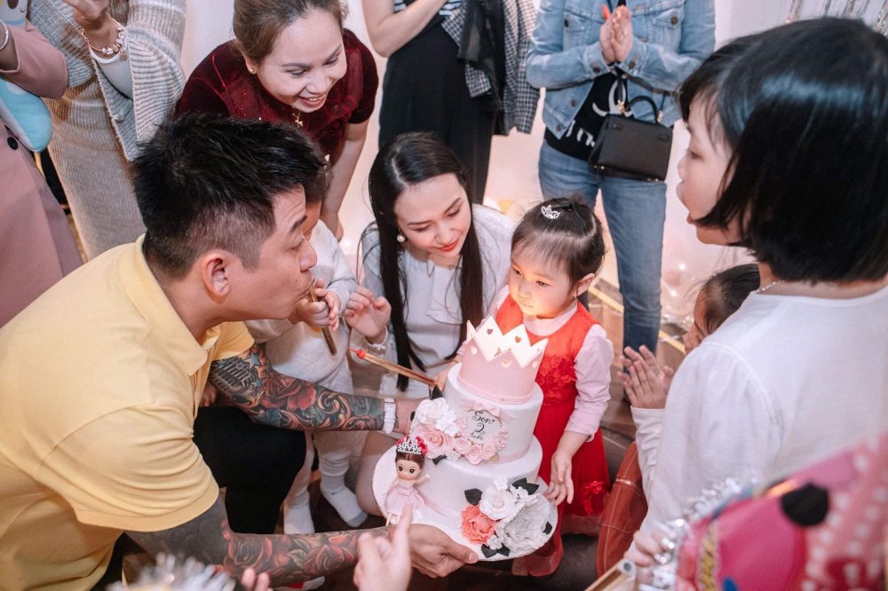 sinh nhat con gai tuan hung (3) 3