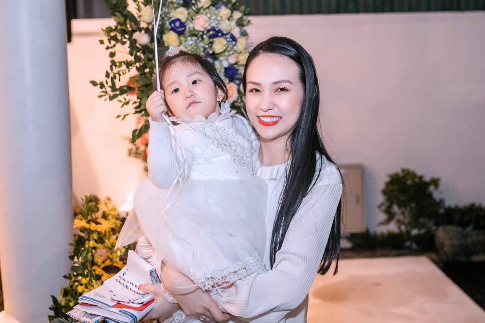 sinh nhat con gai tuan hung (4) 3