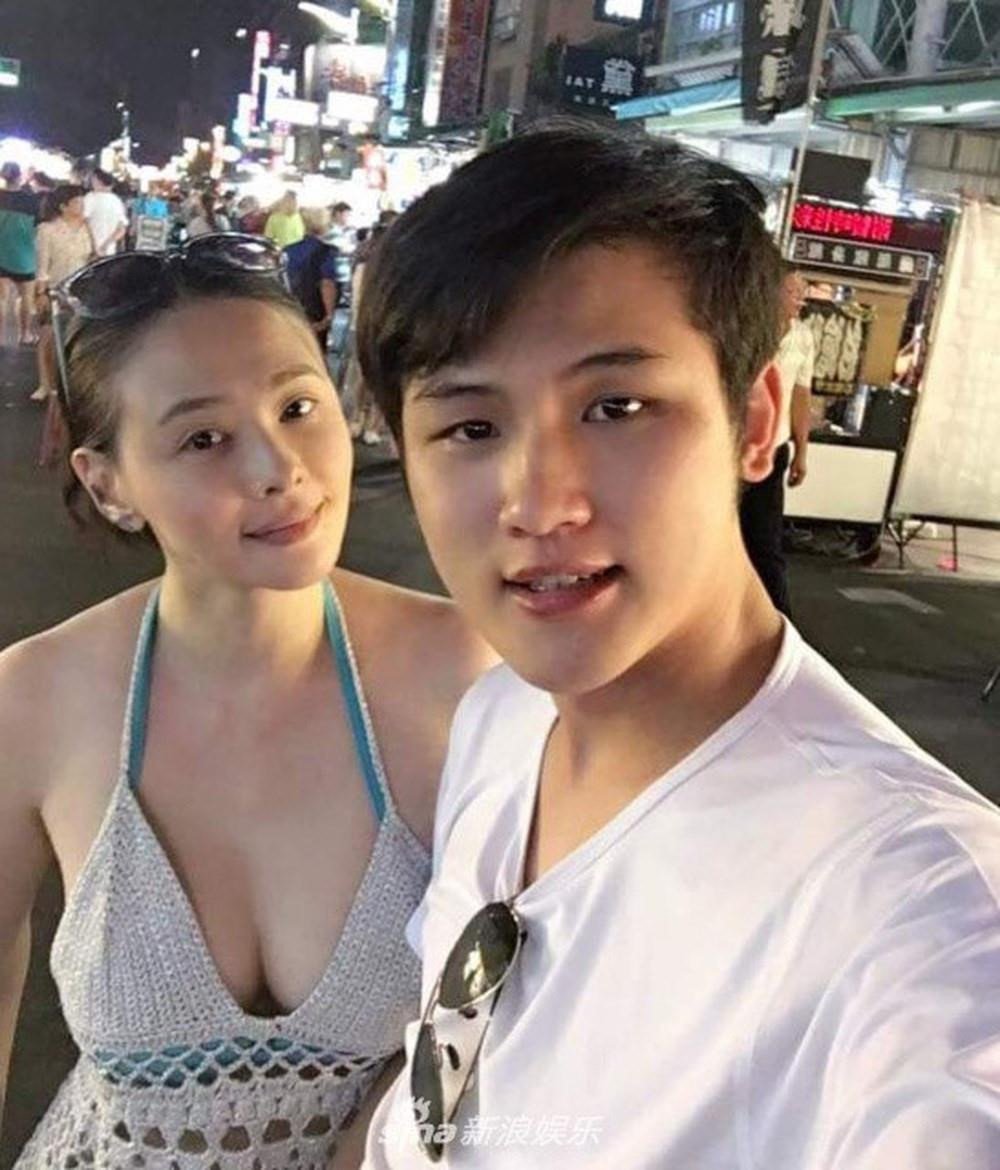 vo chong lech tuoi trong showbiz (10) 5