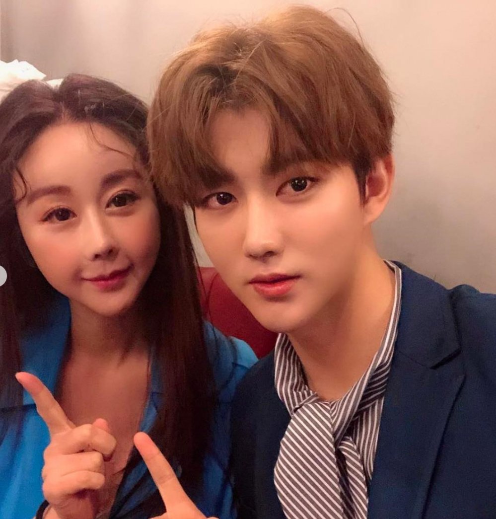 vo chong lech tuoi trong showbiz (6) 5