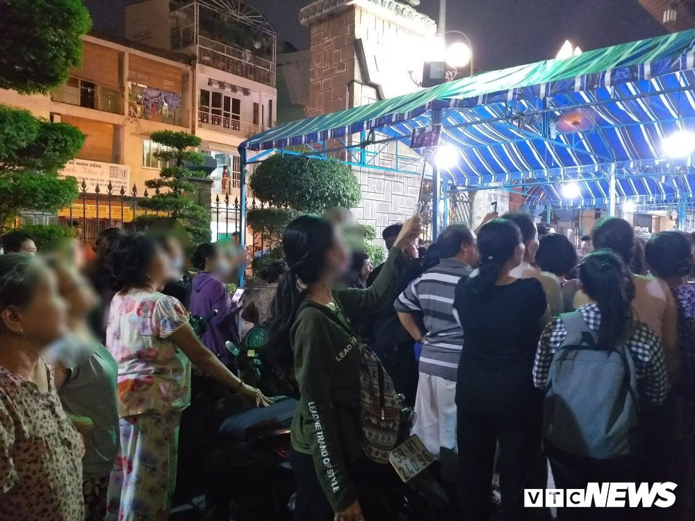 hanh-dong-phan-cam-trong-le-tang-anh-vu (3)