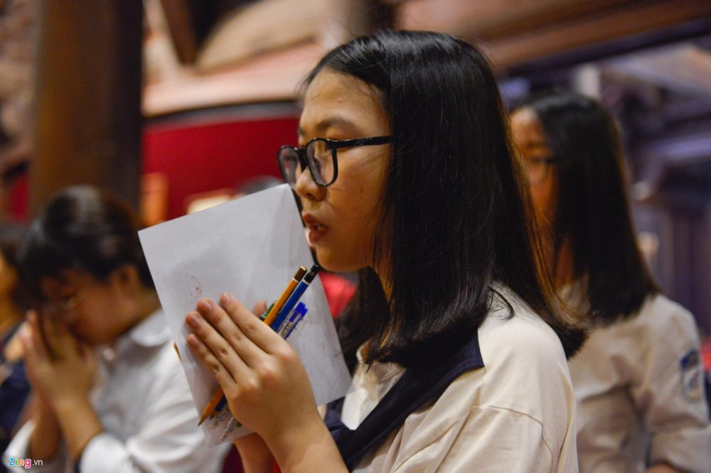 situdenvanmieucaumaythilop10 (1)