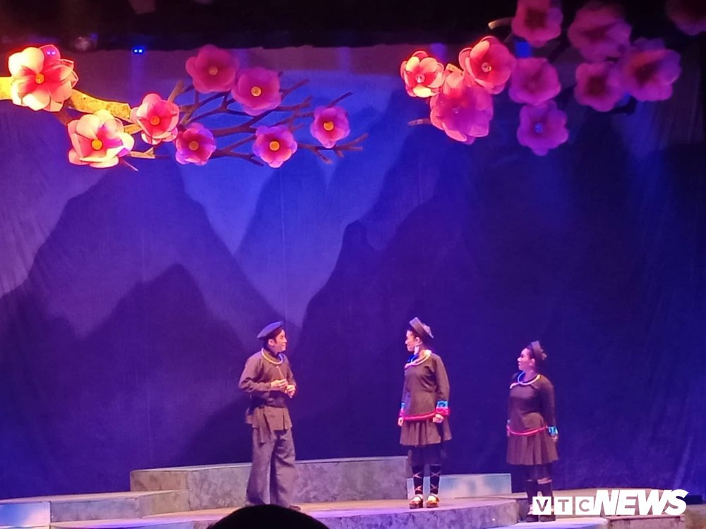 chuyentinhkhauvai (1)