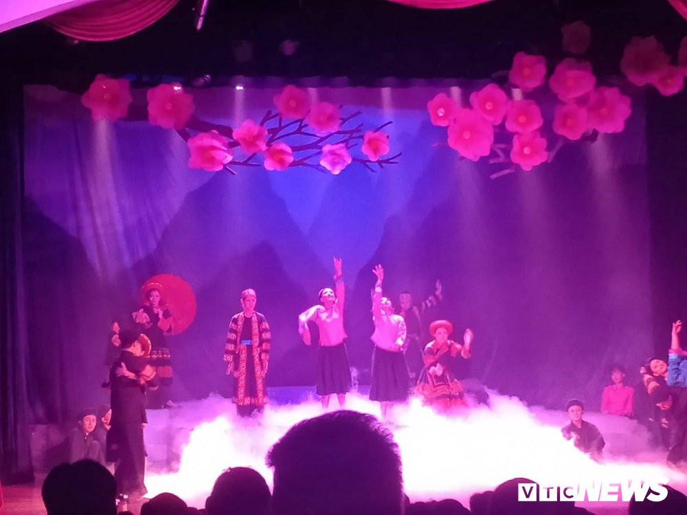 chuyentinhkhauvai (3) 3