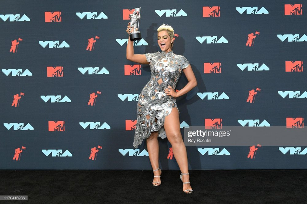 VMA (7) 6