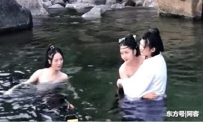 dienvienquanchungotrungquoc (8) 4