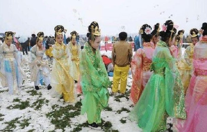 dienvienquanchungotrungquoc (9) 3