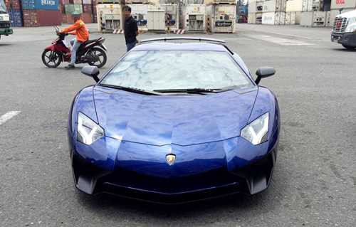 Lamborghini Aventador SV xuất hiện ở Việt Nam. Ảnh: Vinh Nguyen.