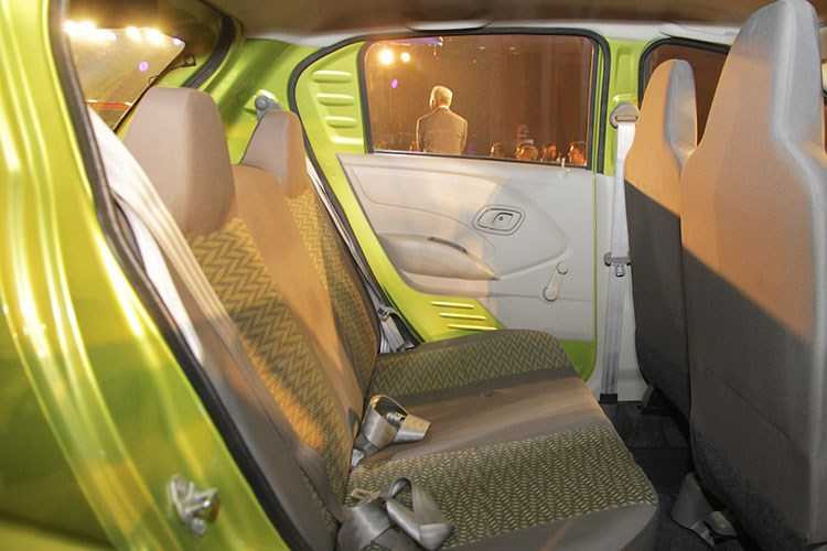 vua-ra-mat-xe-oto-gia-80-trieu-datsun-da-chay-hang-hinh-10