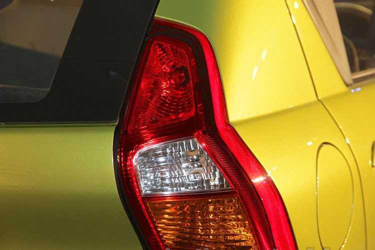 vua-ra-mat-xe-oto-gia-80-trieu-datsun-da-chay-hang-hinh-7