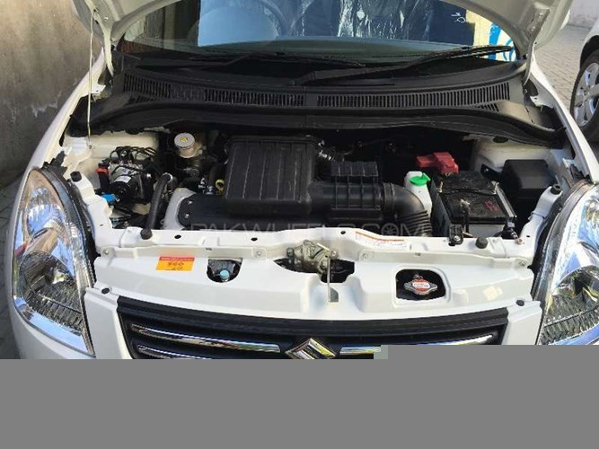 can-canh-suzuki-swift-dlx-moi-gia-chi-150-trieu-dong-hinh-8