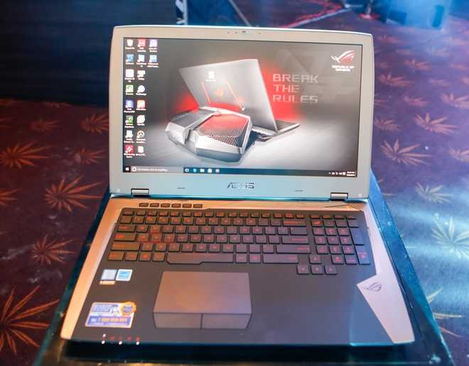 Laptop 130 triệu đồng được trang bị tản nhiệt nước