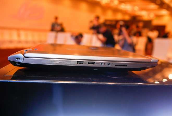 Laptop 130 triệu đồng được trang bị tản nhiệt nước