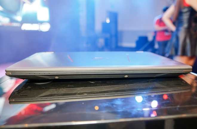 Laptop 130 triệu đồng được trang bị tản nhiệt nước