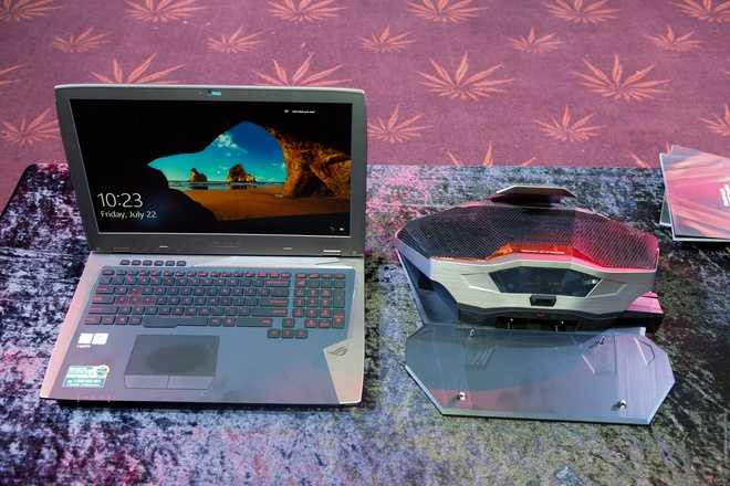 Laptop 130 triệu đồng được trang bị tản nhiệt nước