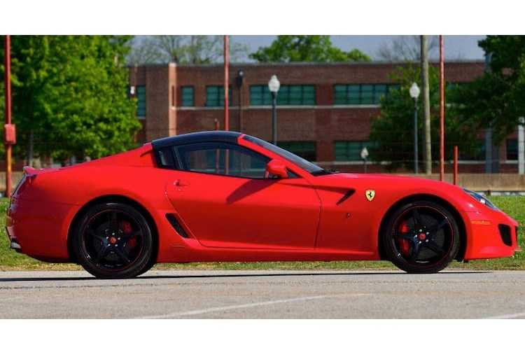 sieu-xe-mui-tran-hiem-nhat-the-gioi-ferrari-599-sa-aperta-hinh-2