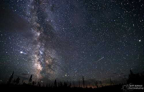 Ảnh đẹp lung linh trận mưa sao băng sáng 29/7 - 3